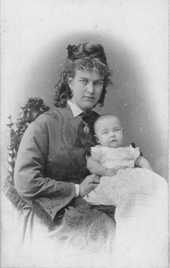 Ida Boy-Ed mit Sohn Karl, ca. 1873